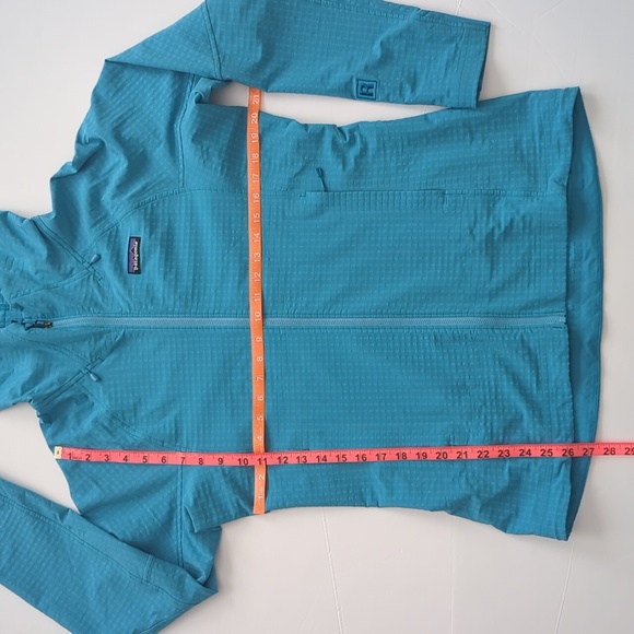 Patagonia R1 TechFace Hoody Blue size Large NICE - Picture 7 of 12